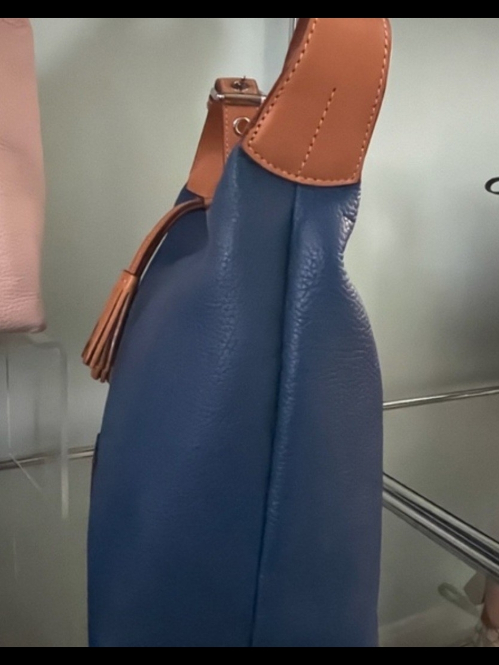 Dooney & Bourke Pebble Grain Paige Sac Hobo Bag EUC - Picture 5 of 11